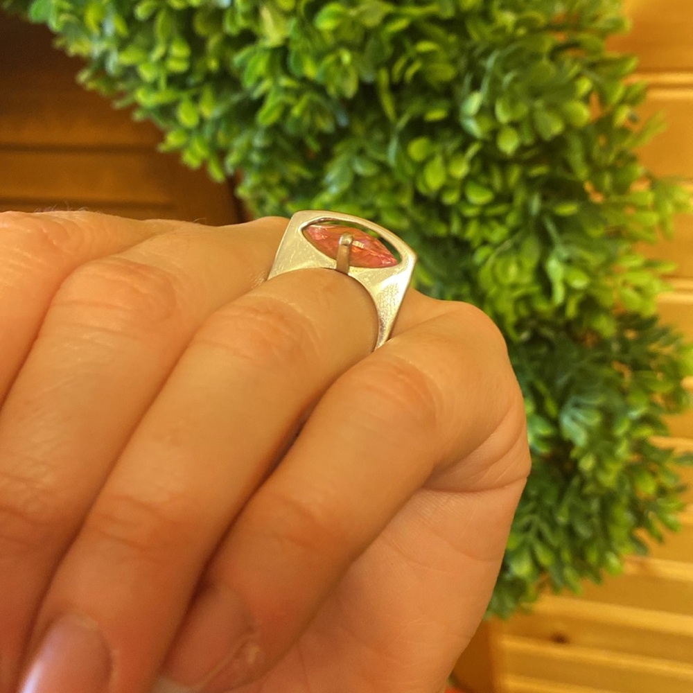 Pink Rhinestone Abstract Silver Tone Ring Size 6 - Picture 3 of 3